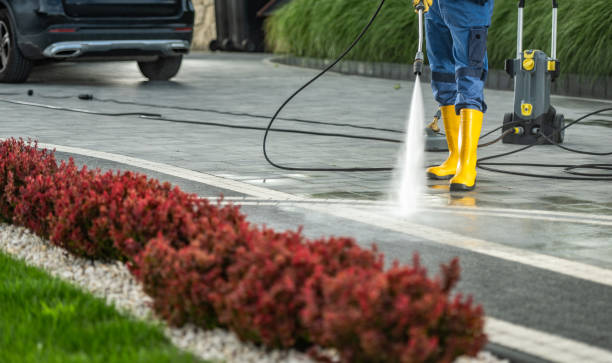 Best Building Exterior Pressure Washing in Bangor, WI